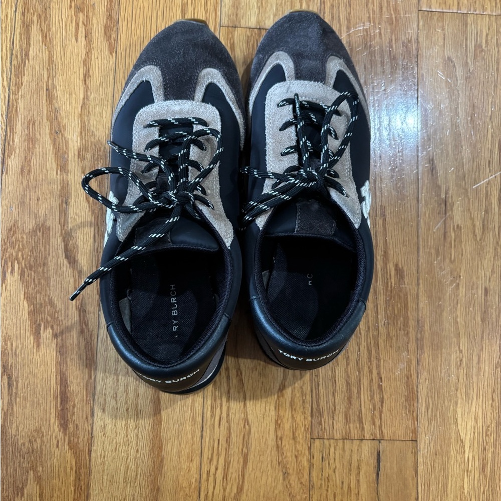 Tory Burch sneakers
Brown and black
Womens Size 9